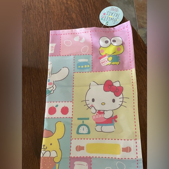 **Never used** w/ tags Hello Kitty loot crate dish towel - Picture 3 of 7